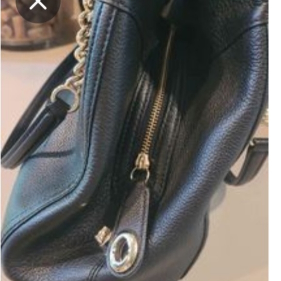 Coach Handbag - Picture 2 of 8